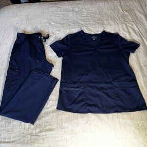 Medcouture Touch V-Neck Scrub top and pant Set - Very pretty Blue color - Size M